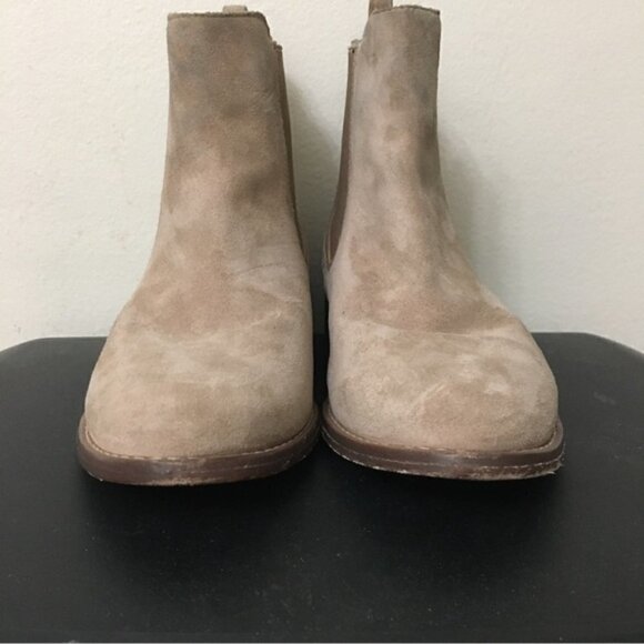 Thursday Boot Company Duchess Women’s Chelsea Boot - Picture 4 of 10